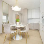 Stylish With Balcony 7th Floor By Renters *