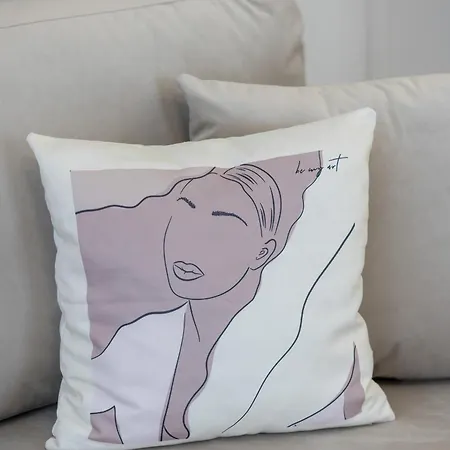 Apartmán Stylish With Balcony 7th Floor By Renters *