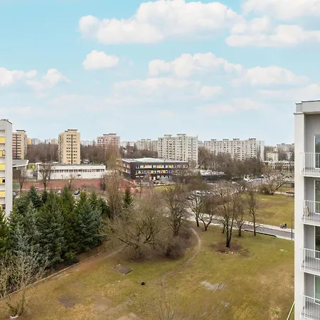 Stylish With Balcony 7th Floor By Renters Warschau
